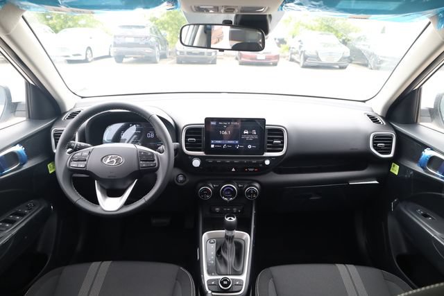 New 2026 Hyundai Venue SEL FWD image 12