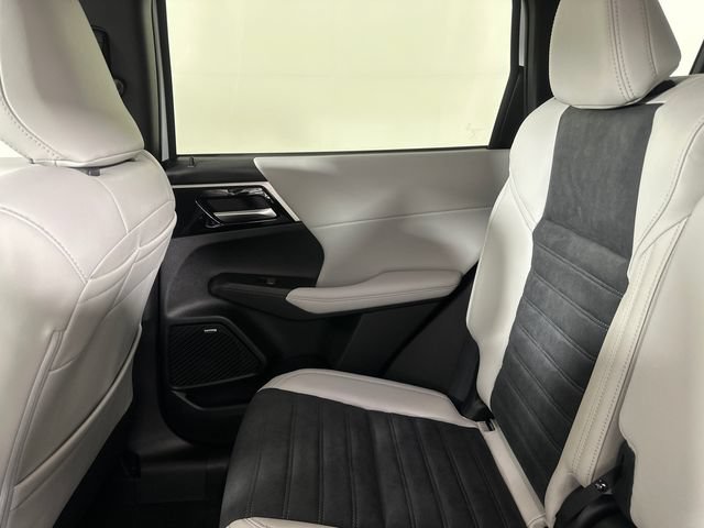 New 2026 Mitsubishi Outlander SE AWD/4WD image 15