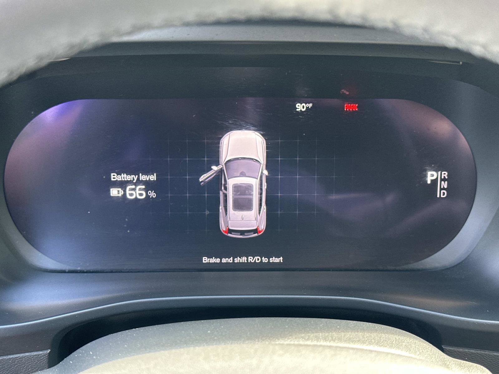 Certified 2023 Volvo XC40 Recharge Plus image 10