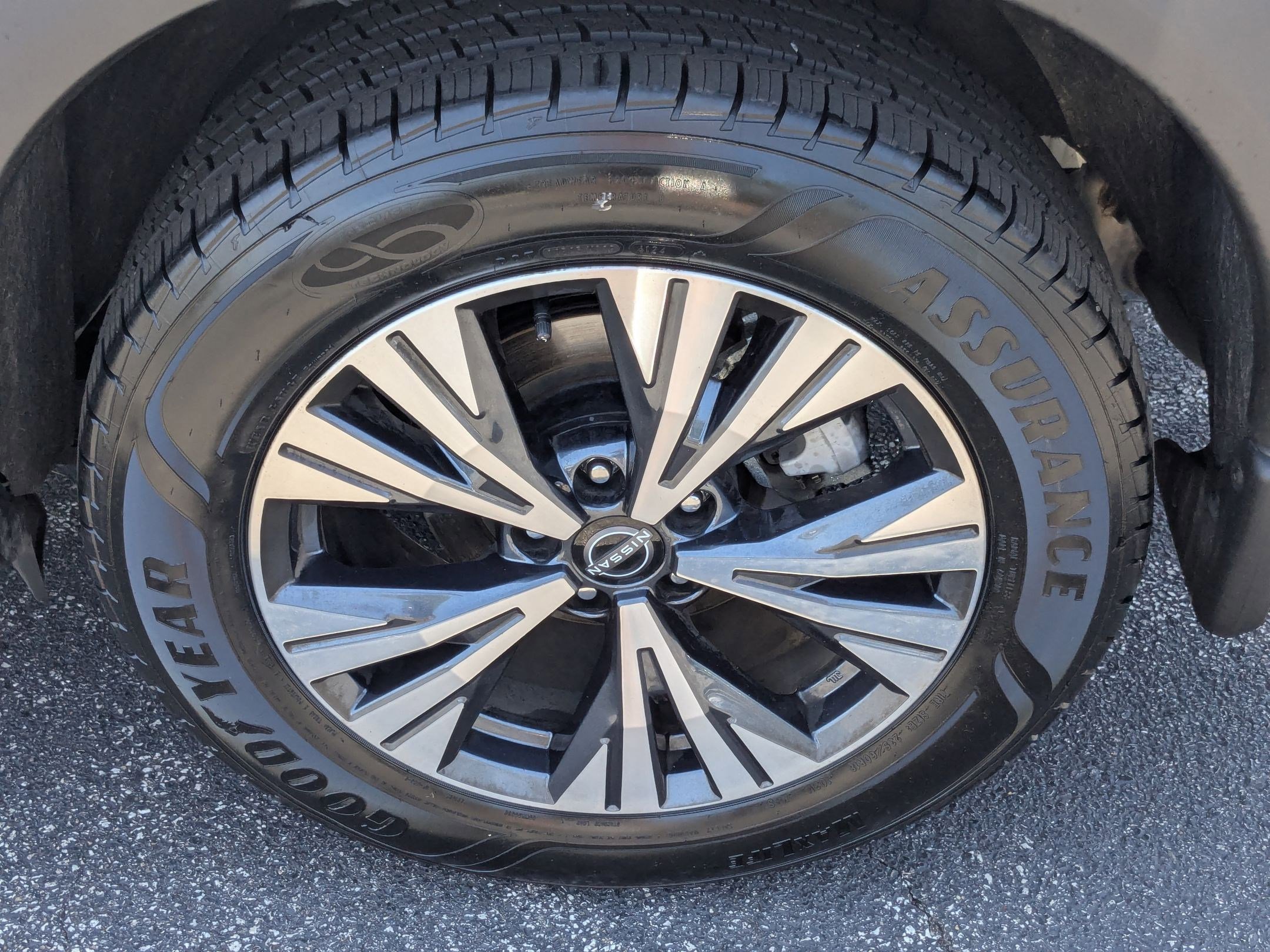 Certified 2022 Nissan Rogue SV w/ SV Premium Package image 26