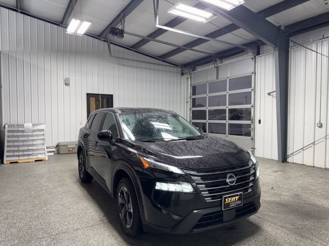 Used 2025 Nissan Rogue SV FWD image 16