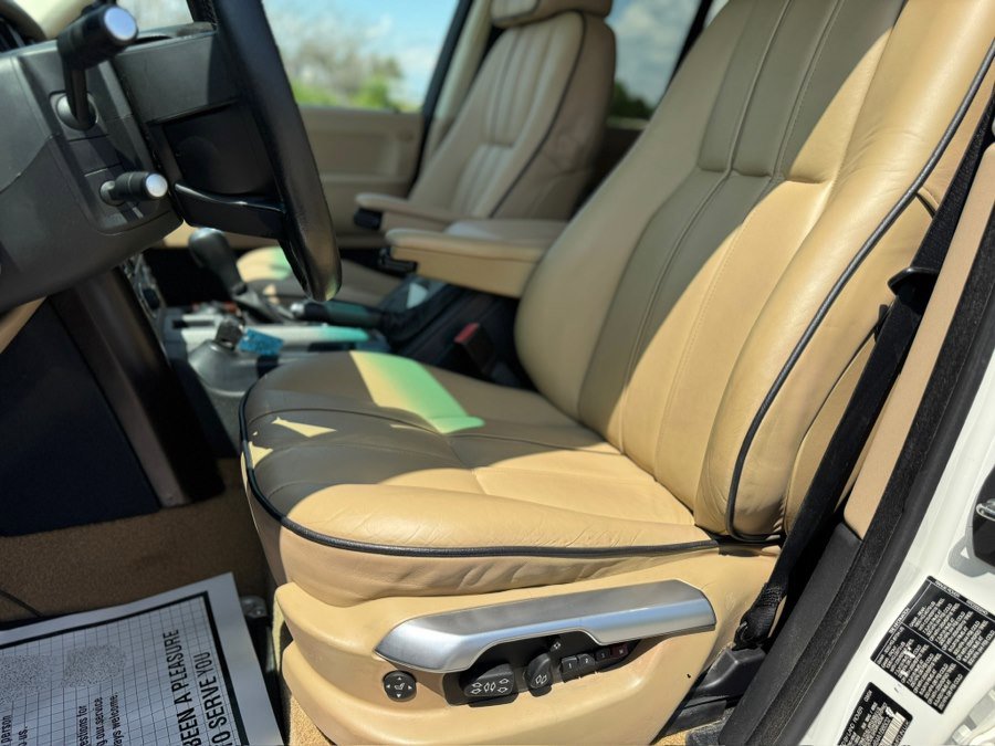 Used 2004 Land Rover Range Rover HSE AWD/4WD image 23