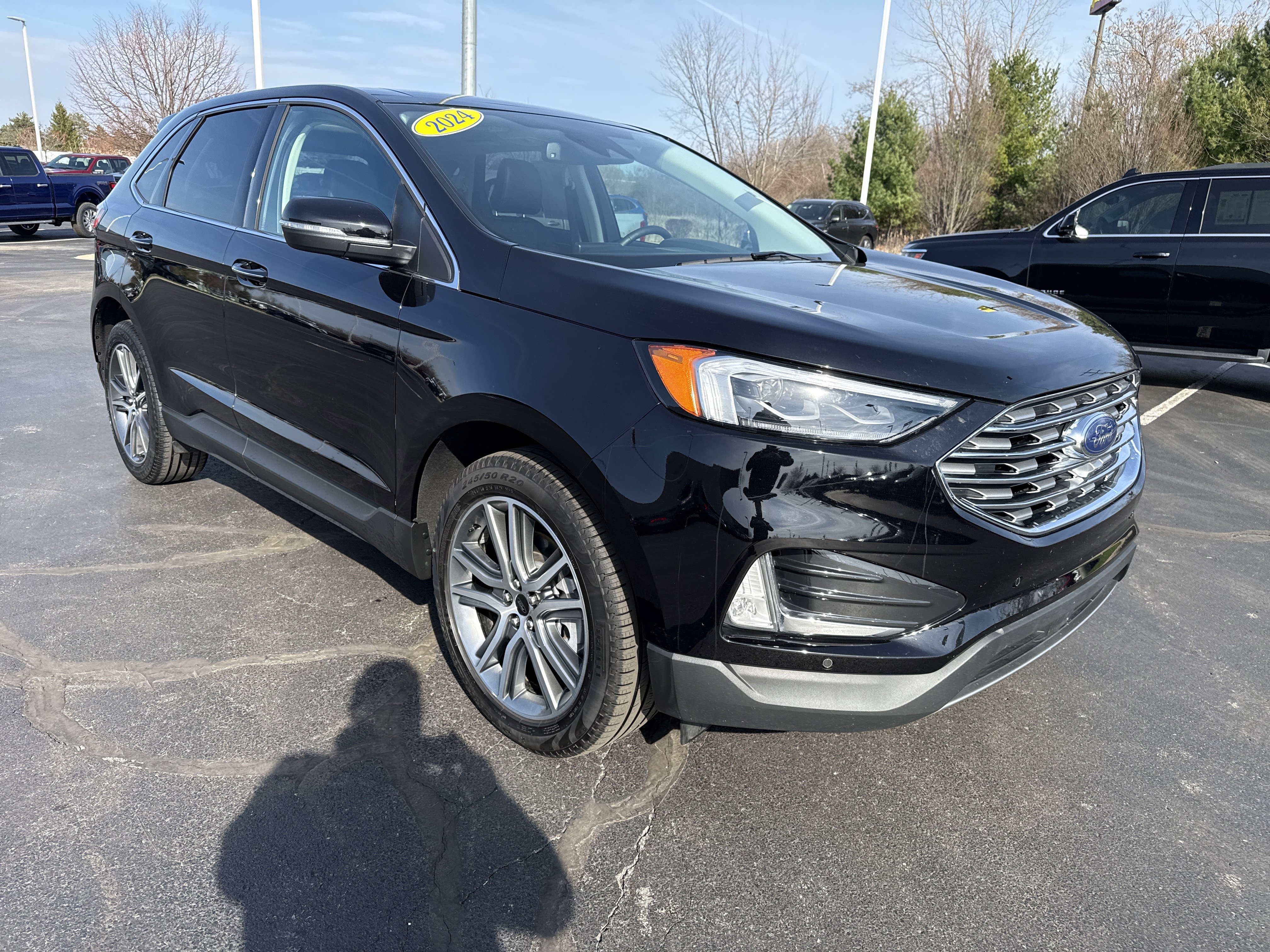 Certified 2024 Ford Edge Titanium w/ Equipment Group 301A image 11