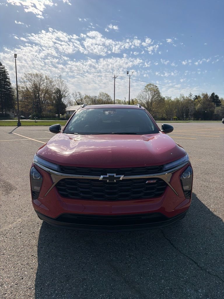 New 2026 Chevrolet Trax RS FWD image 2