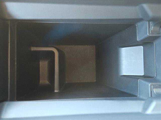 Used 2023 Nissan Rogue S image 15