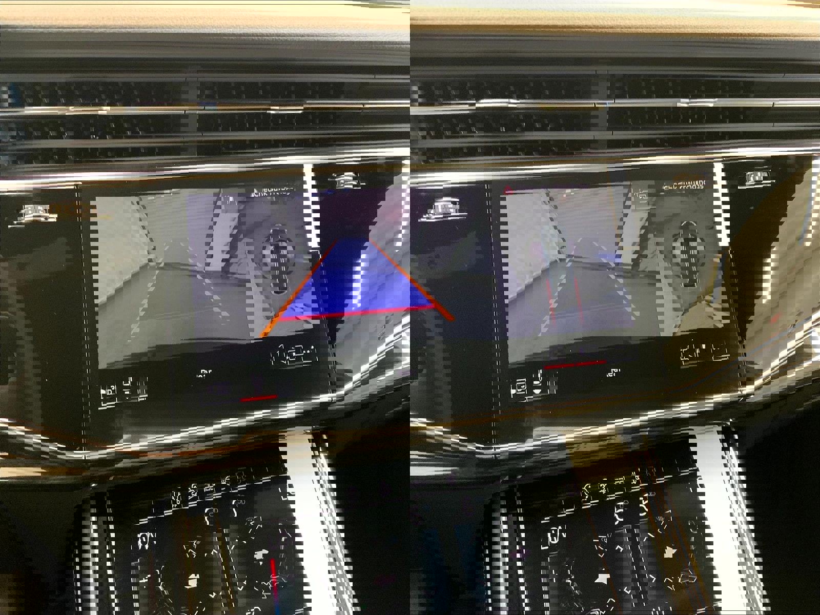 New 2026 Audi Q8 Premium Plus AWD/4WD image 18