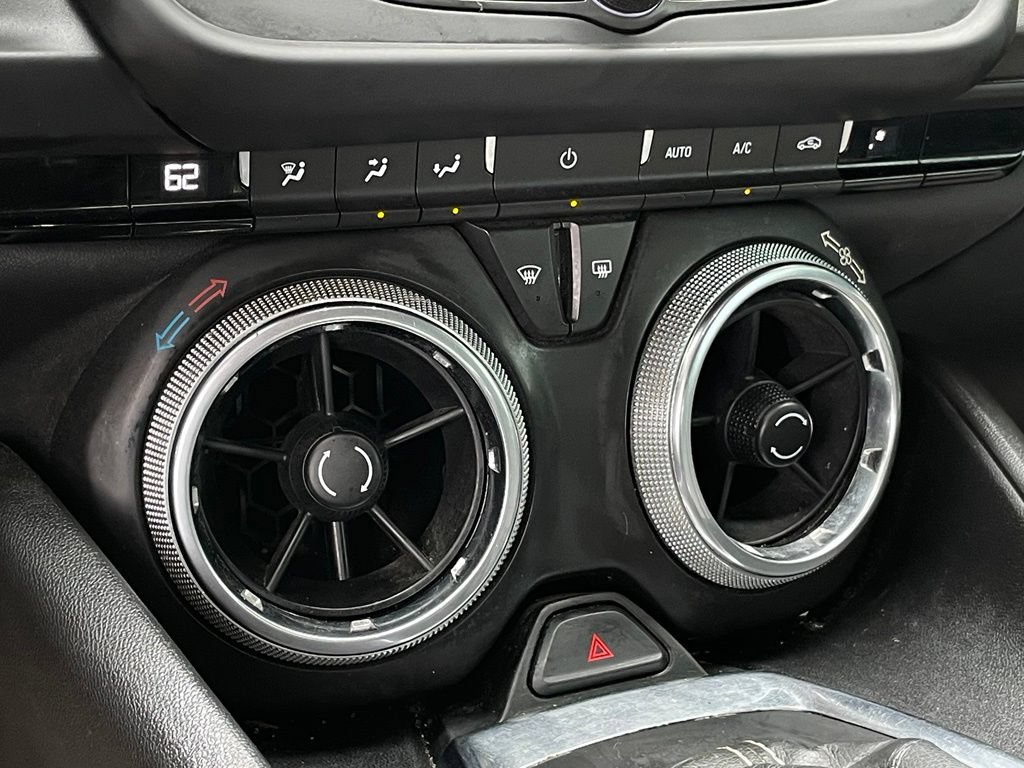 Used 2022 Chevrolet Camaro LS RWD image 18