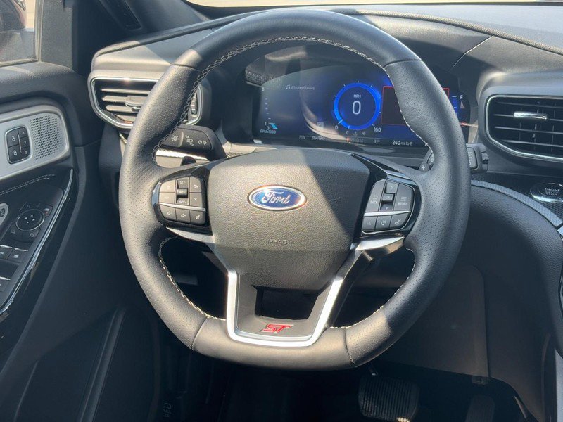 Used 2023 Ford Explorer ST w/ Equipment Group 401A image 13