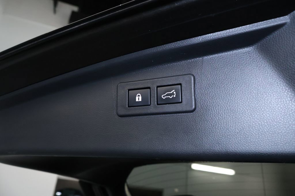 Used 2022 Subaru Outback Premium AWD/4WD image 18