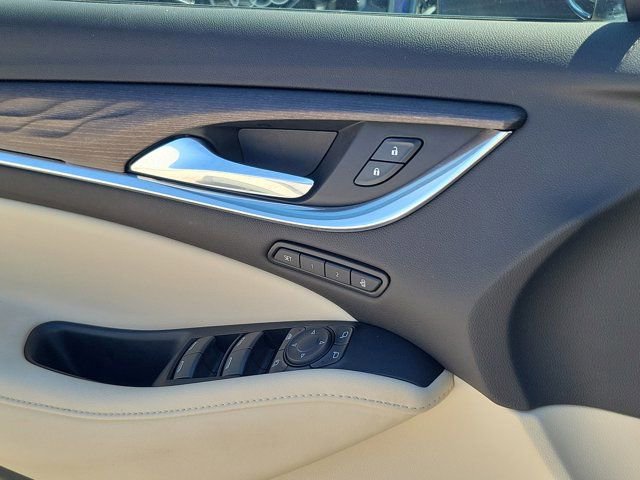 Used 2023 Buick Enclave Avenir w/ Avenir Technology Package image 21