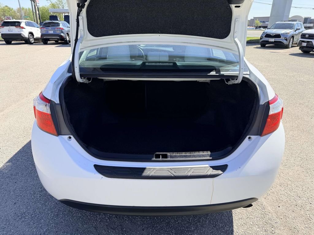 Used 2016 Toyota Corolla LE image 15