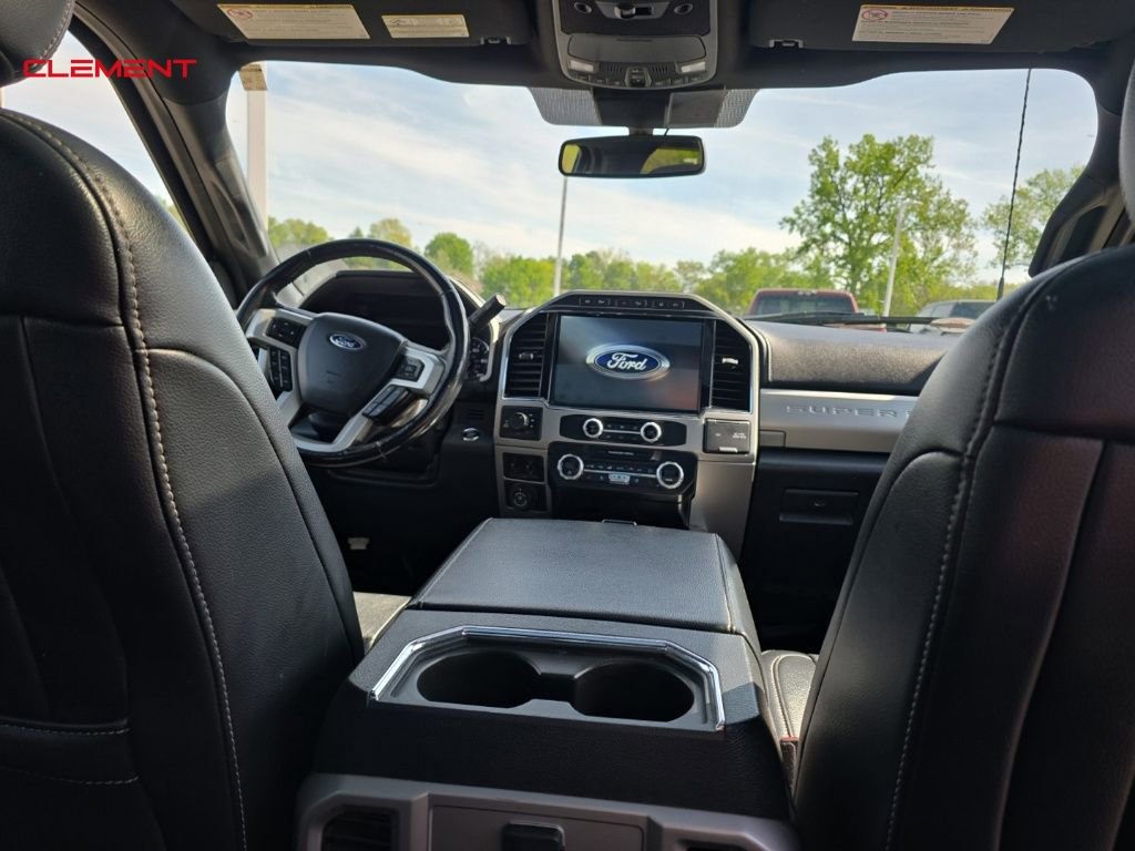 Used 2022 Ford F350 Lariat w/ Black Appearance Package AWD/4WD image 21