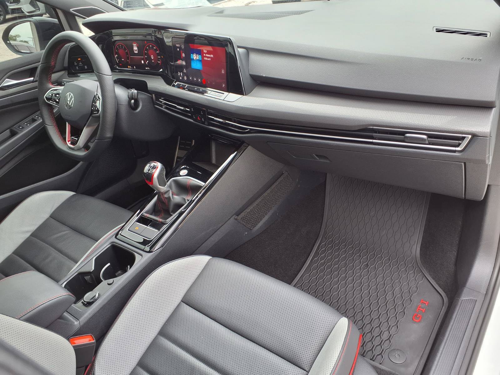 Used 2024 Volkswagen GTI SE w/ SE Leather Seats Package FWD image 10