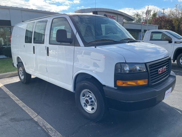 New 2025 GMC Savana 2500 w/ Driver Convenience Package RWD image 9