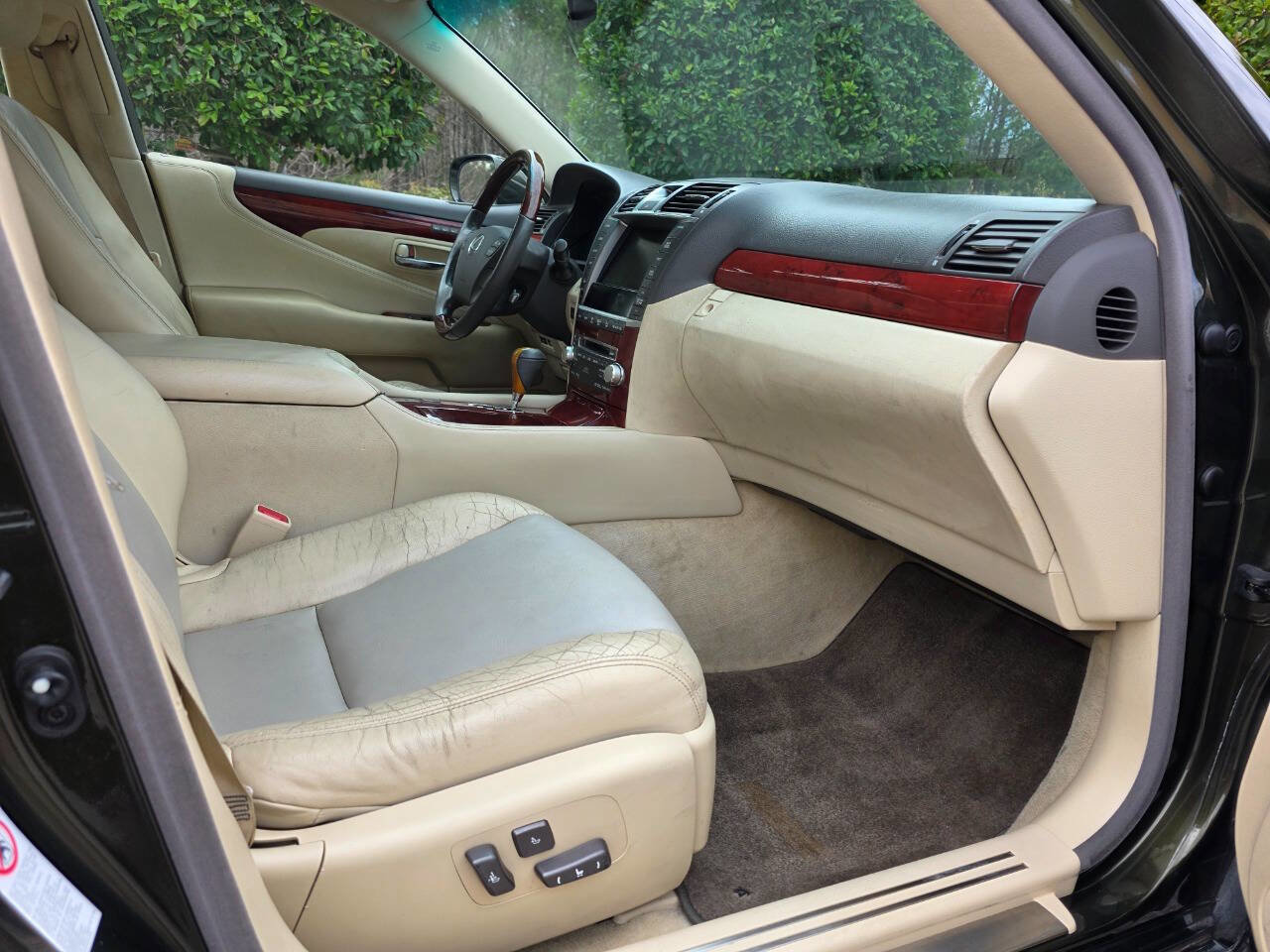 Used 2010 Lexus LS 460 image 38