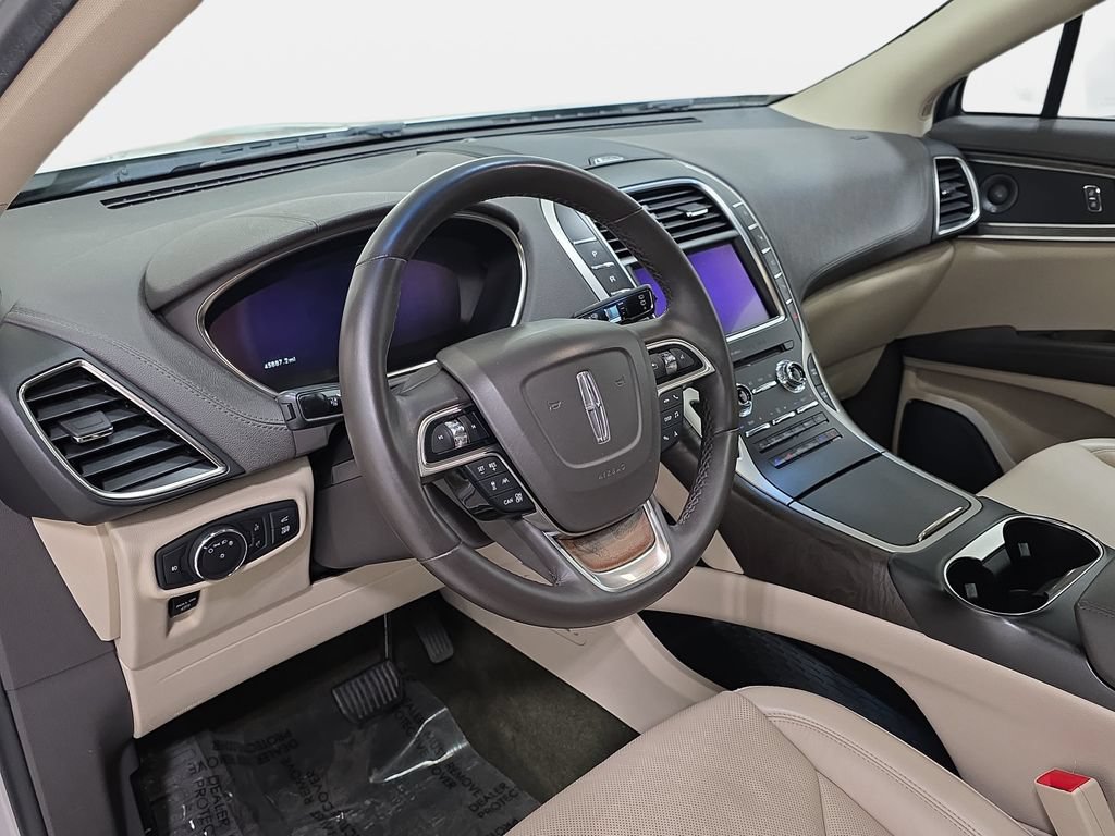 Used 2020 Lincoln Nautilus Reserve AWD/4WD image 16