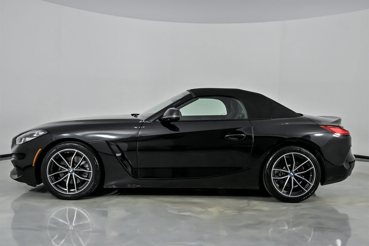 Used 2022 BMW Z4 sDrive30i image 8