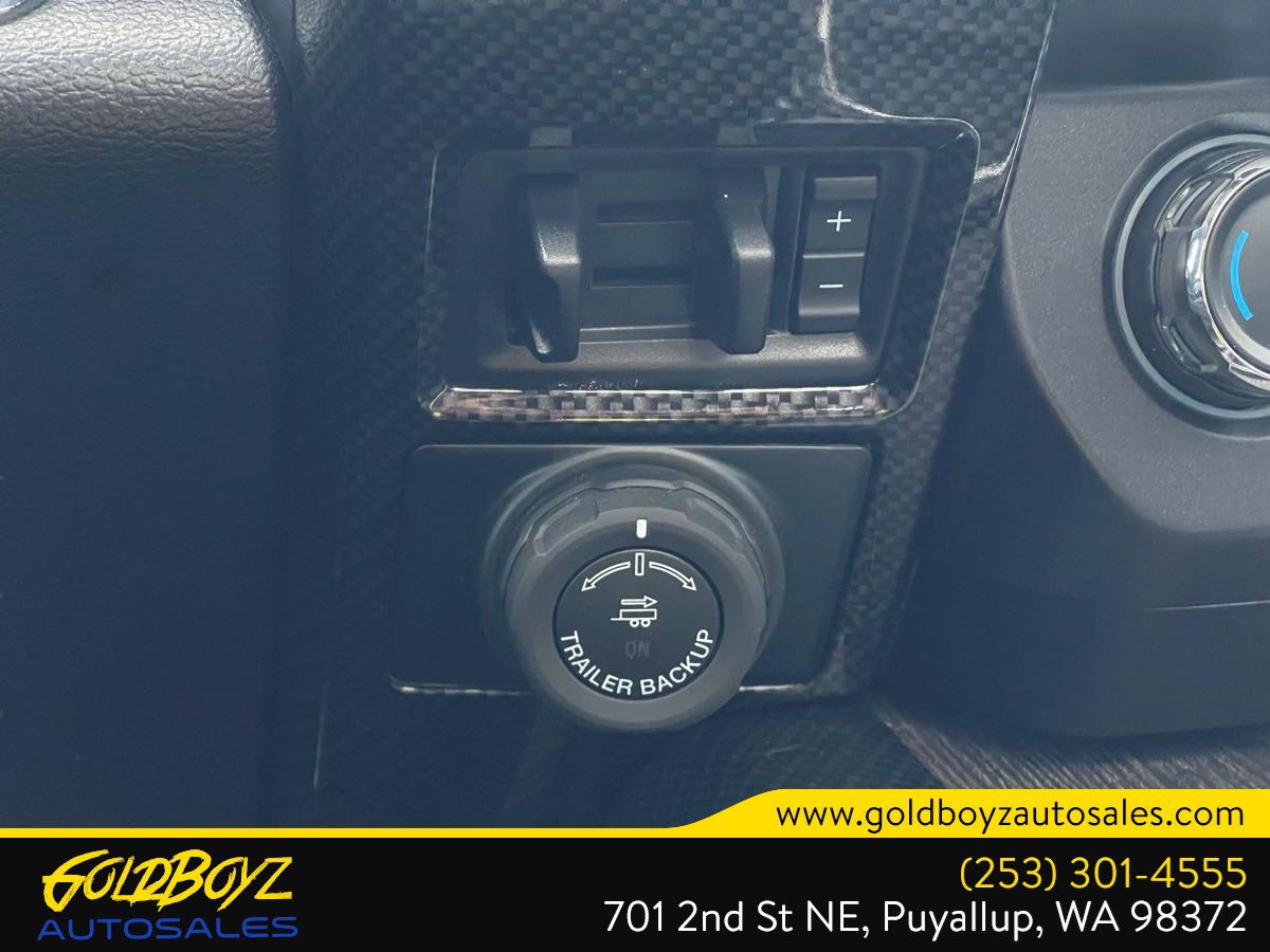Used 2021 Ford F250 Lariat w/ Lariat Ultimate Package AWD/4WD image 58