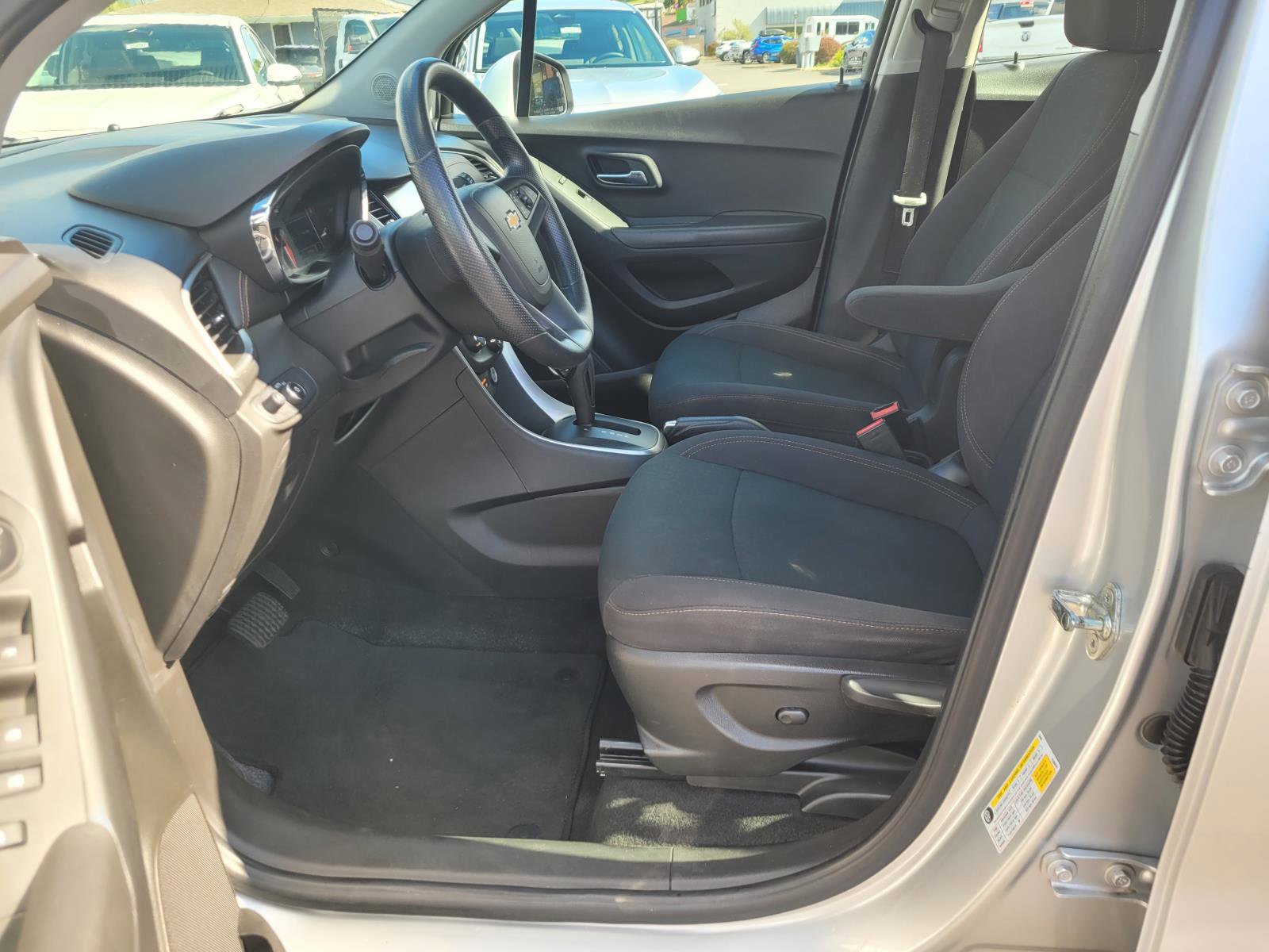 Used 2017 Chevrolet Trax LS image 10