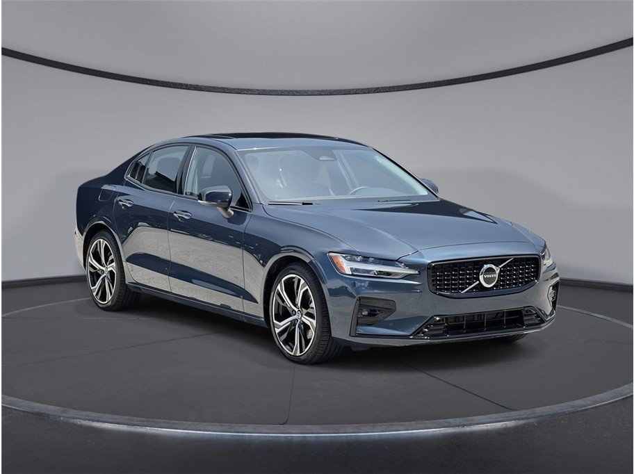 Used 2024 Volvo S60 B5 Core AWD/4WD image 1