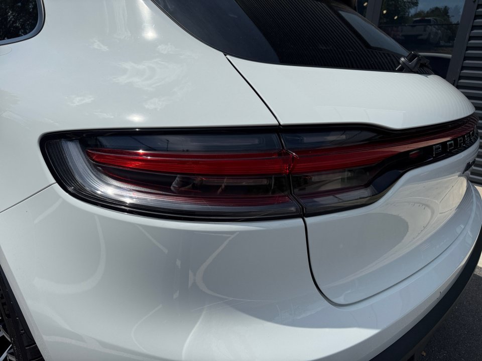 Certified 2026 Porsche Macan AWD/4WD image 14