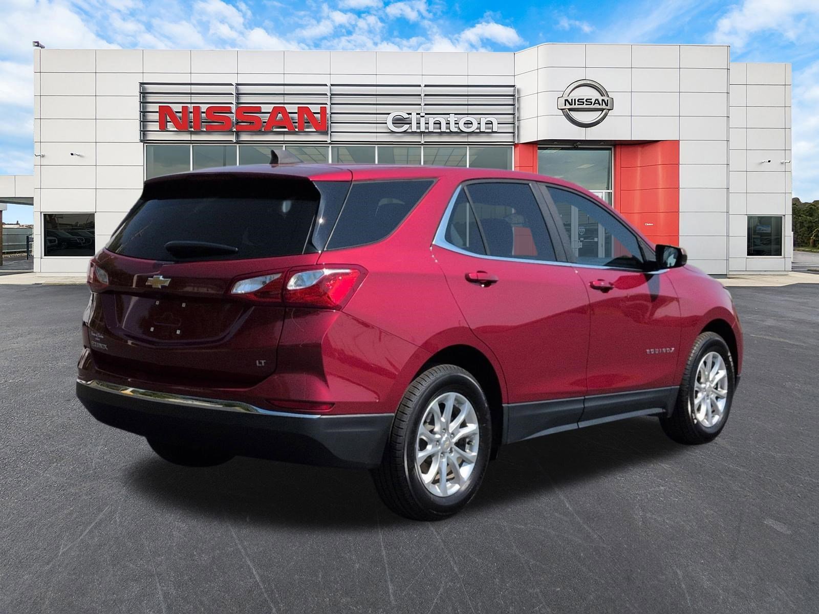 Used 2021 Chevrolet Equinox LT FWD image 3
