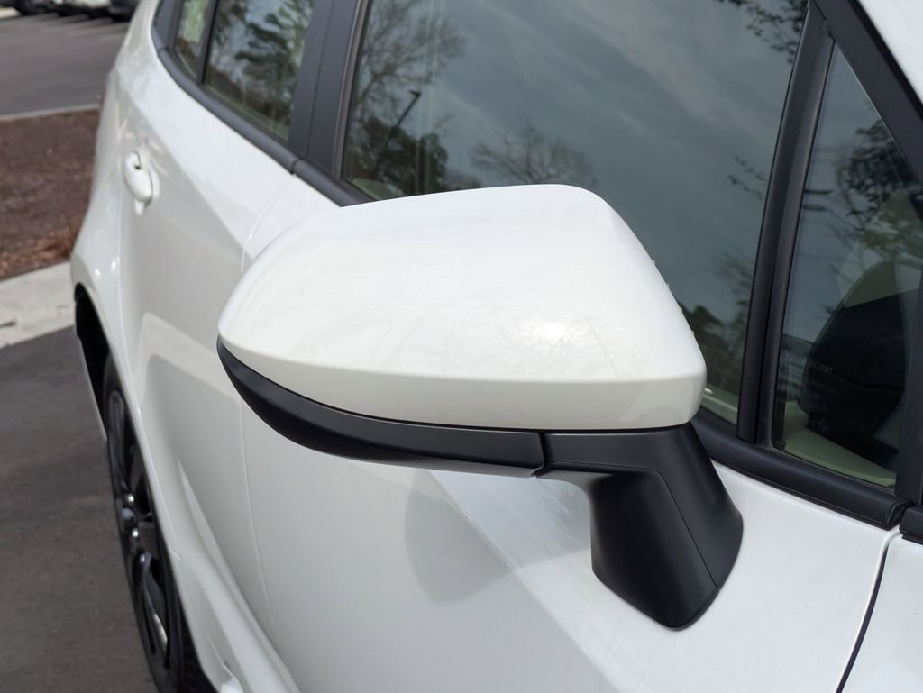 Used 2025 Toyota Corolla LE image 11