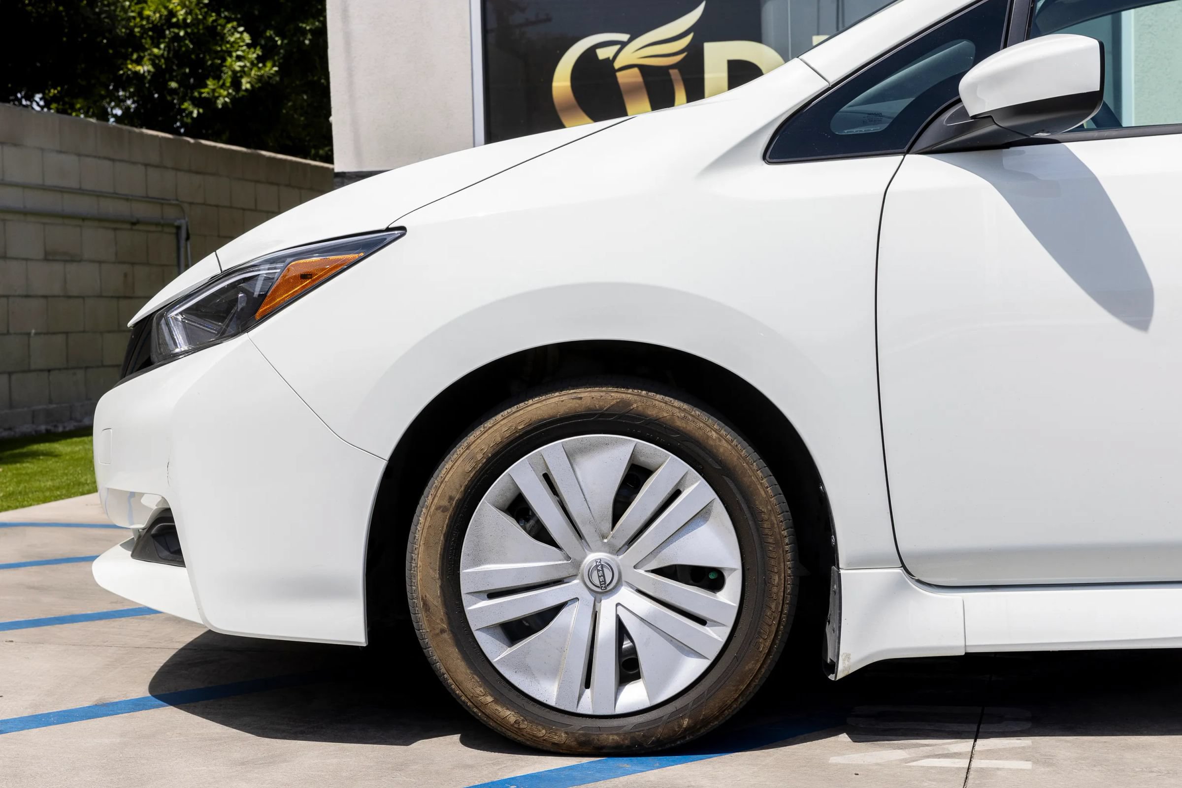 Used 2025 Nissan Leaf S FWD image 36