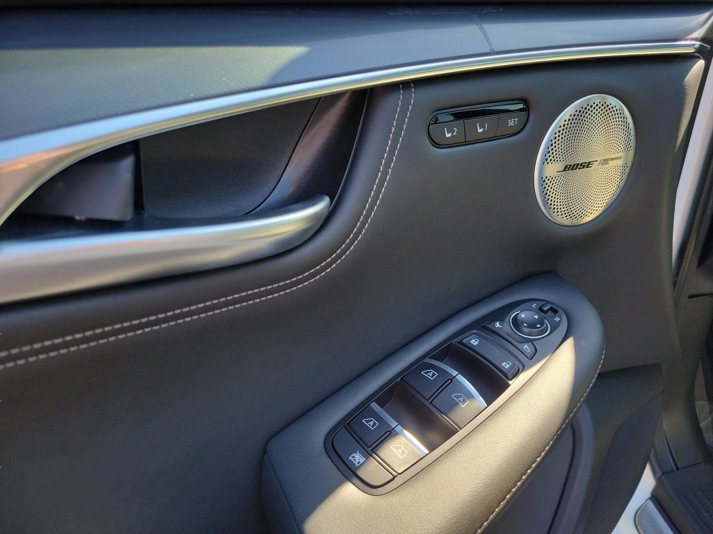 Certified 2025 INFINITI QX55 Essential image 26