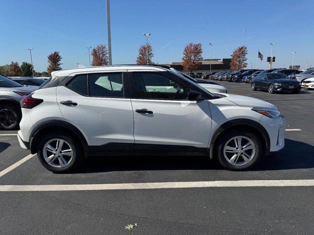 Used 2024 Nissan Kicks S FWD image 2