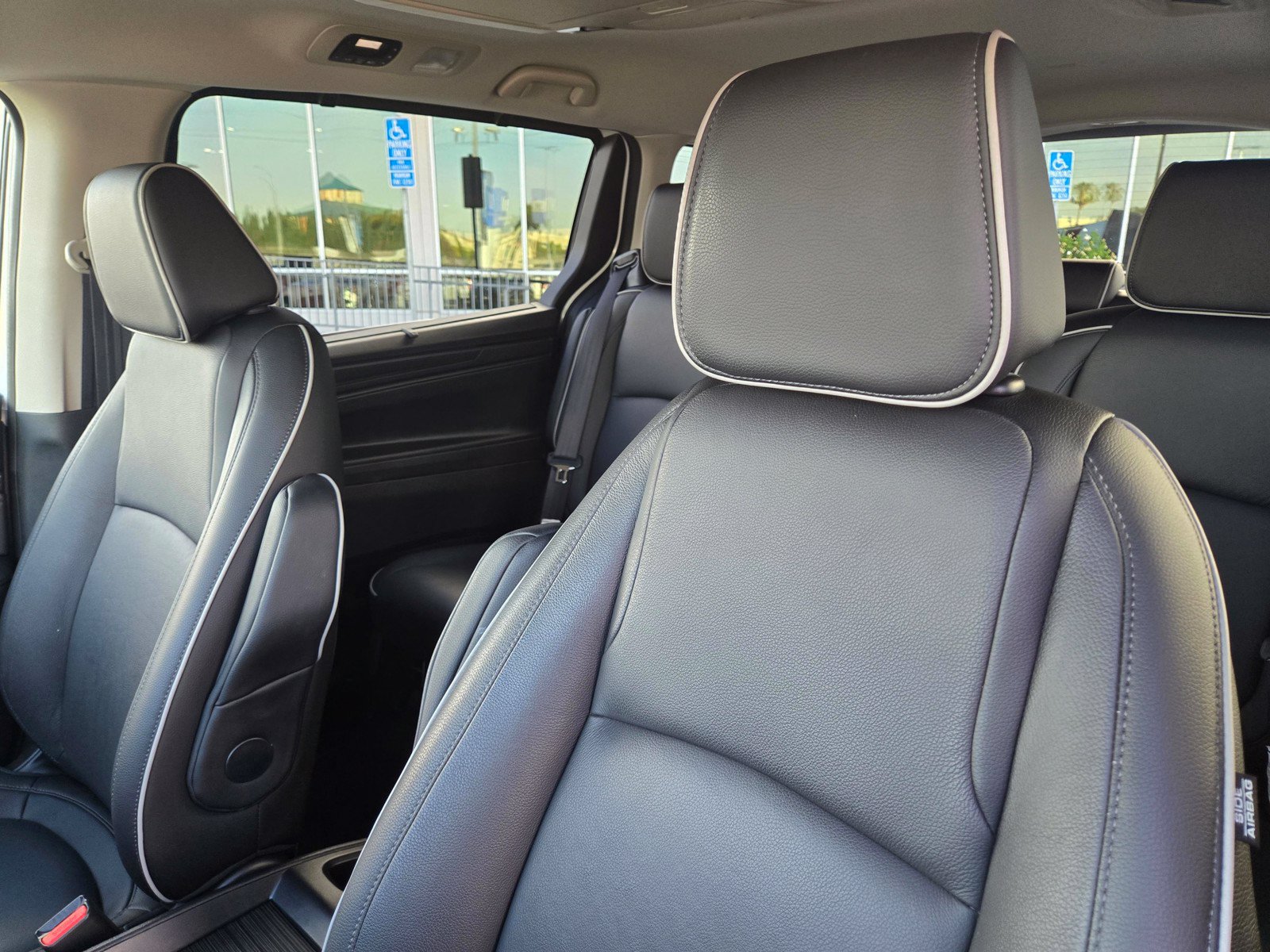 Used 2025 Honda Odyssey Touring image 13