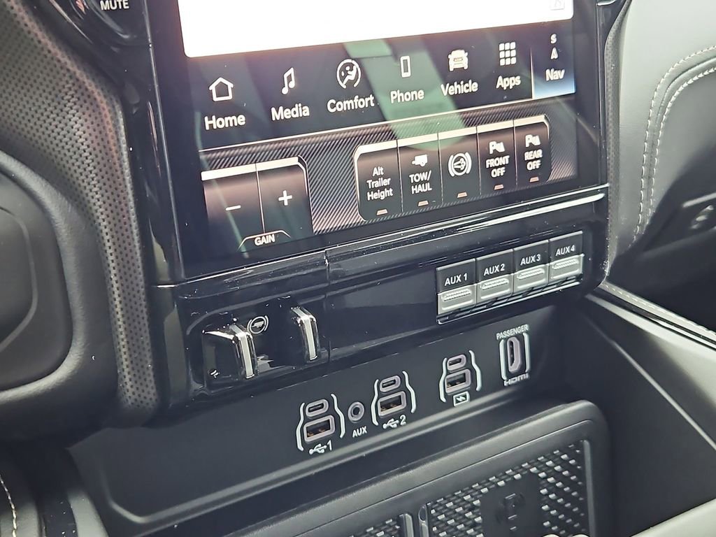 New 2026 RAM 2500 Limited image 25