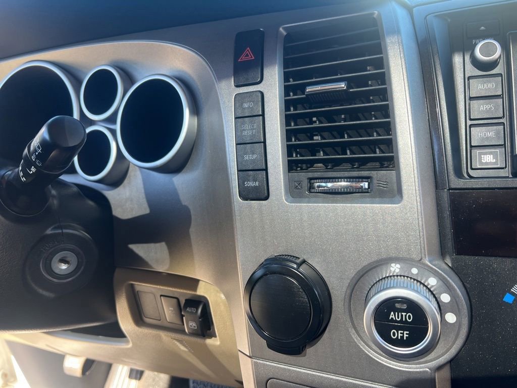 Used 2014 Toyota Sequoia Platinum image 57