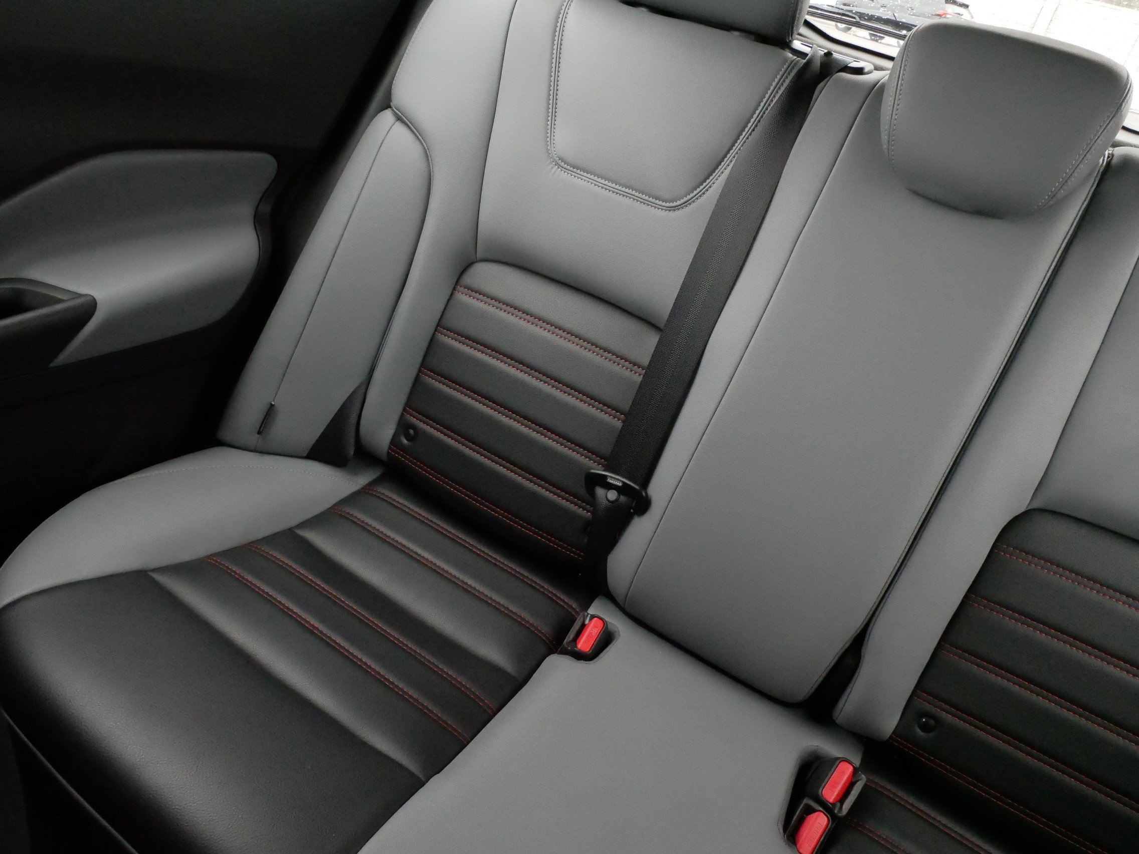 Used 2021 Nissan Kicks SR w/ SR Premium Package image 12