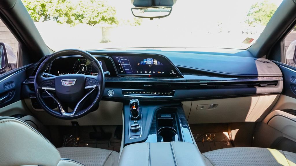 Certified 2021 Cadillac Escalade Premium Luxury image 12