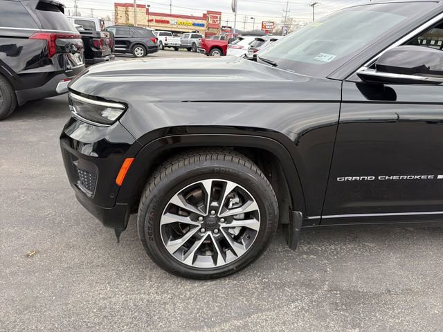 Used 2023 Jeep Grand Cherokee L Overland image 8