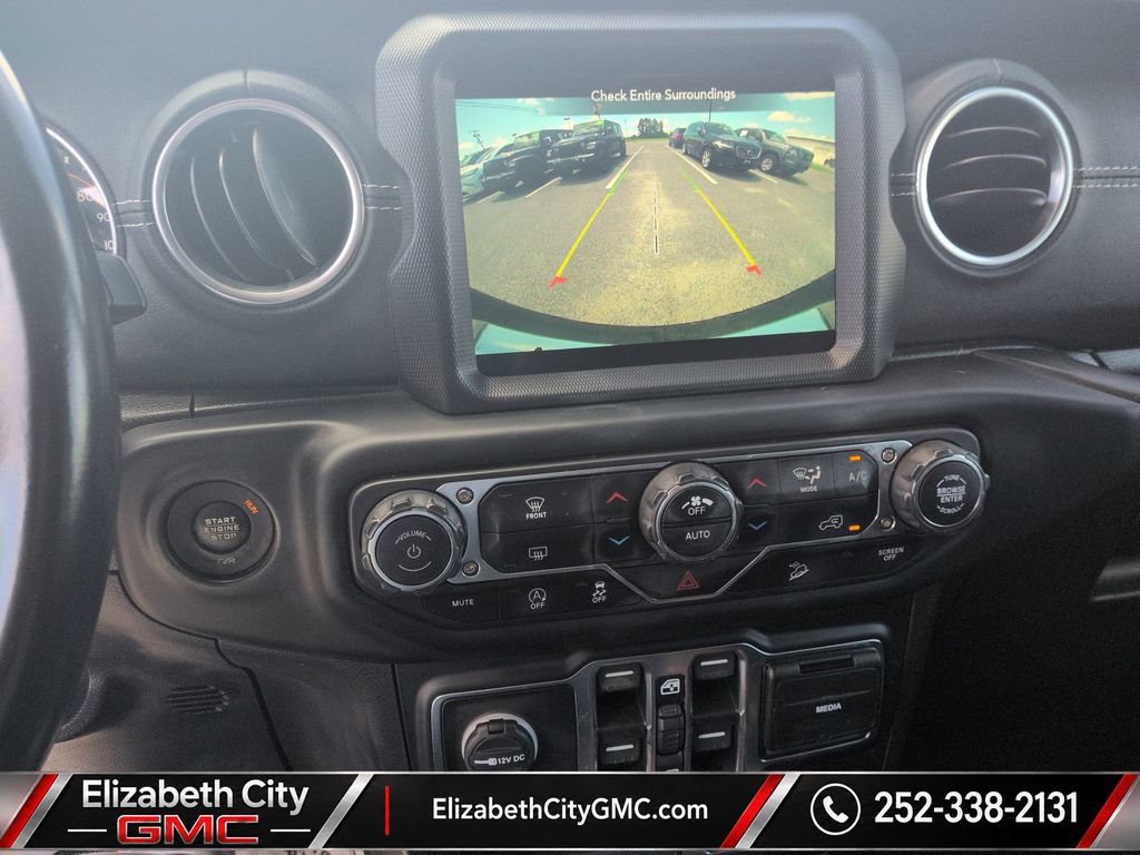 Used 2020 Jeep Wrangler Unlimited Sahara AWD/4WD image 12