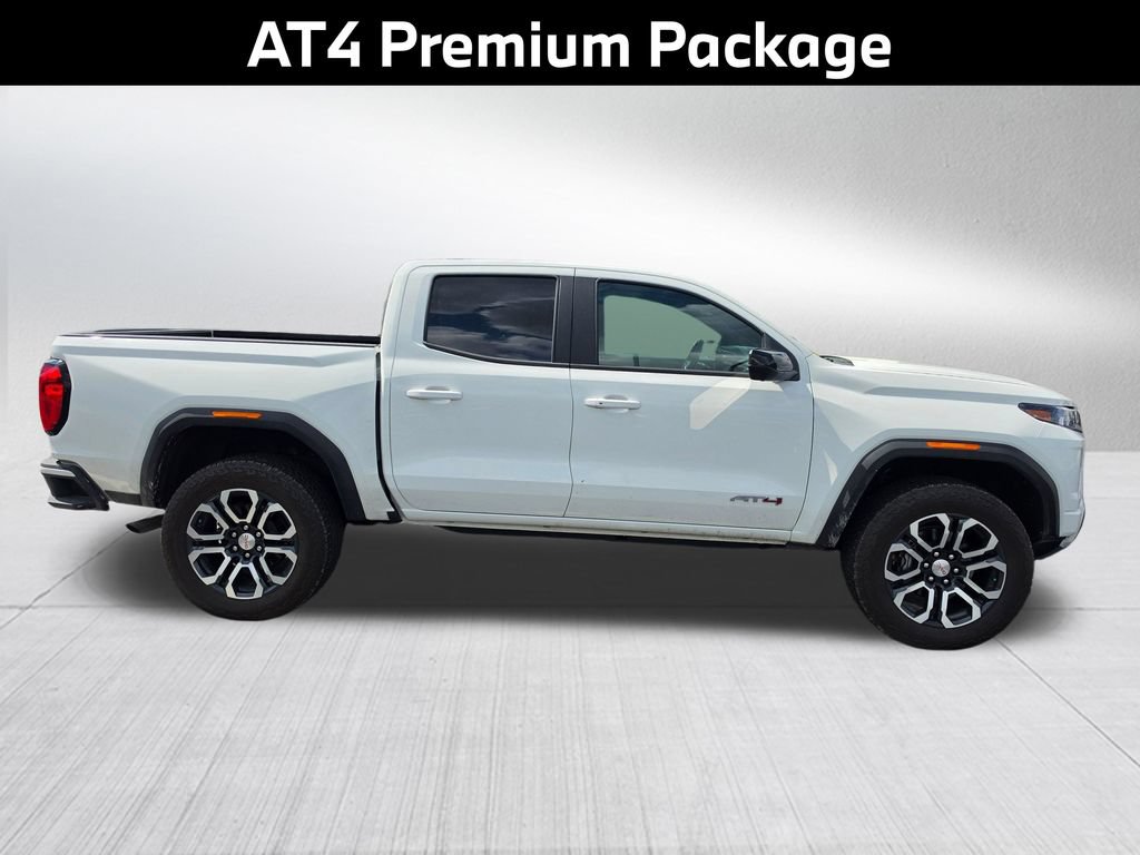 Used 2024 GMC Canyon AT4 w/ AT4 Premium Package AWD/4WD image 5