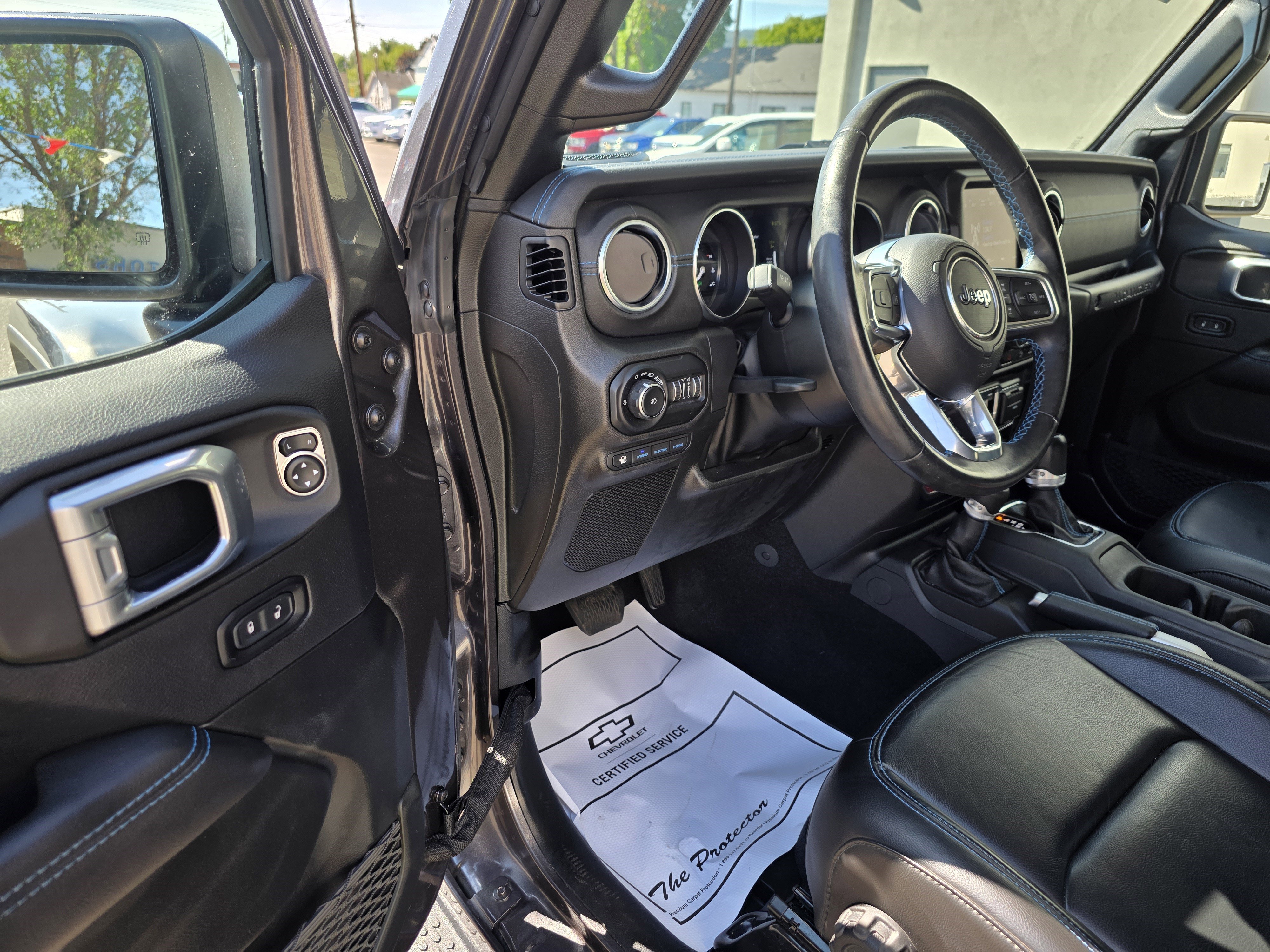 Used 2021 Jeep Wrangler Unlimited Rubicon 4xe w/ Steel Bumper Group image 11