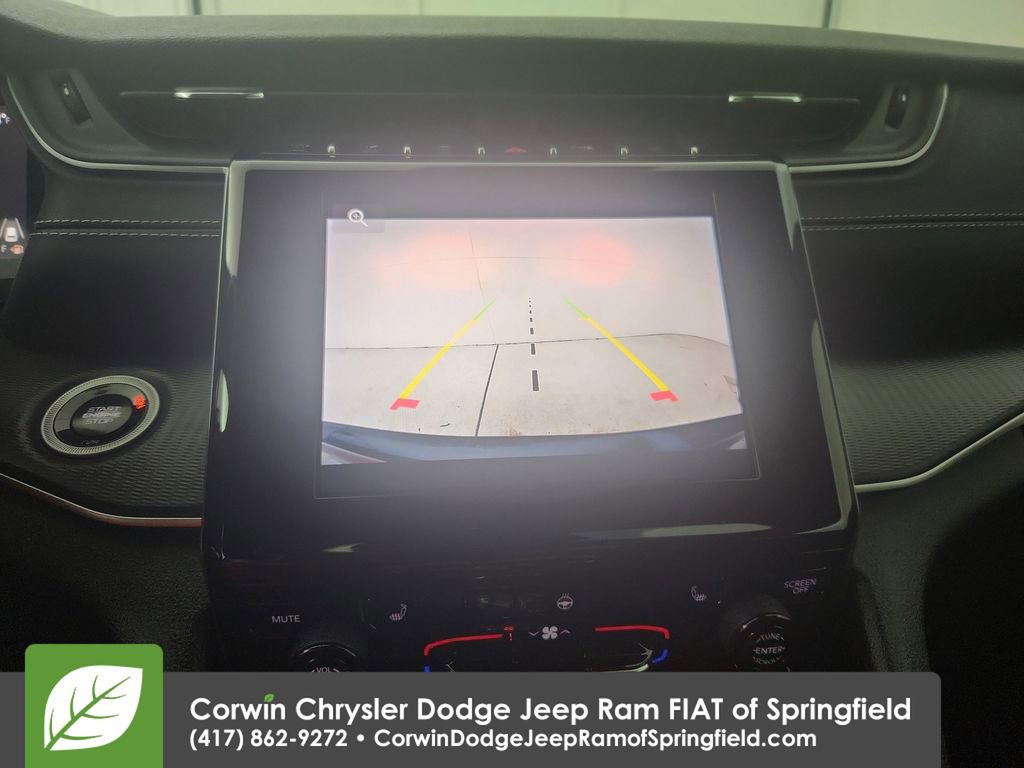 Certified 2024 Jeep Grand Cherokee L Laredo image 9