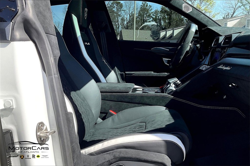 Used 2023 Lamborghini Urus Performante image 9