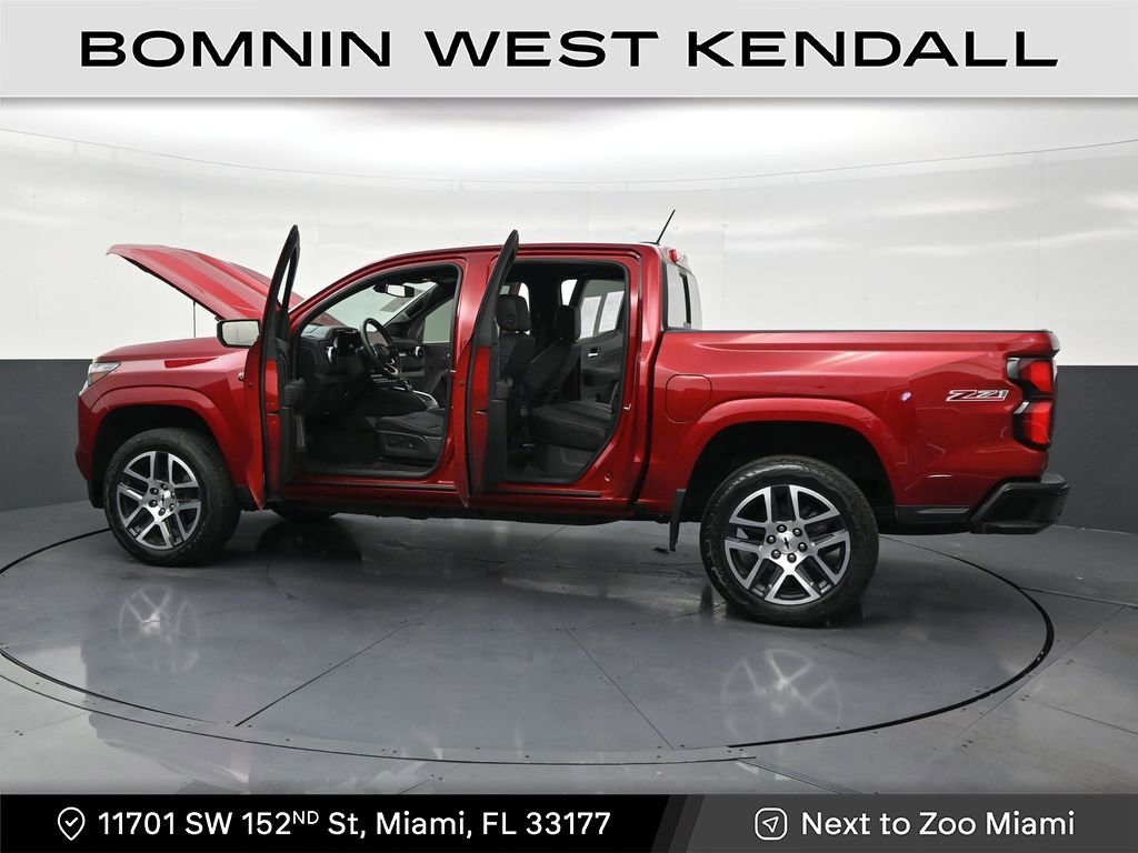 Used 2023 Chevrolet Colorado Z71 w/ Z71 Convenience Package 2 image 30