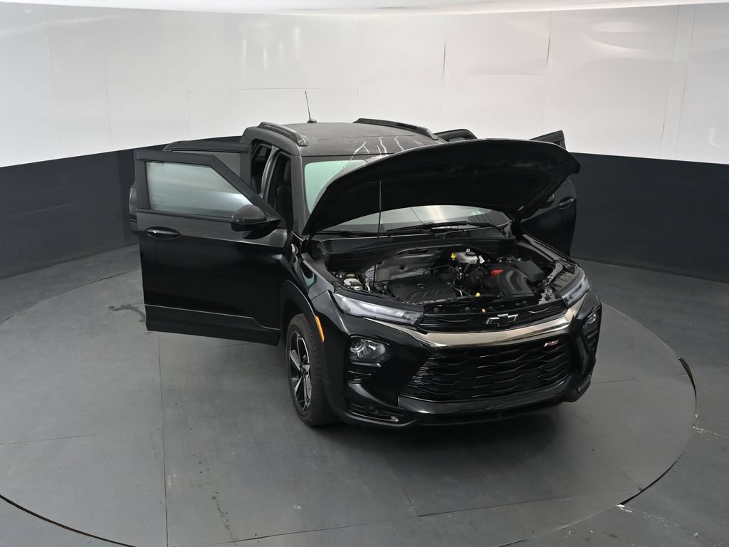 Used 2023 Chevrolet TrailBlazer RS w/ Sun and Liftgate Package AWD/4WD image 17