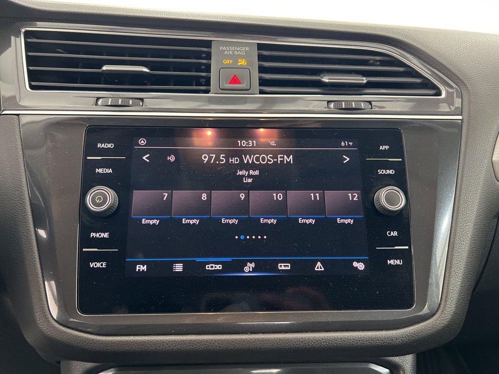 Used 2021 Volkswagen Tiguan SE FWD image 12