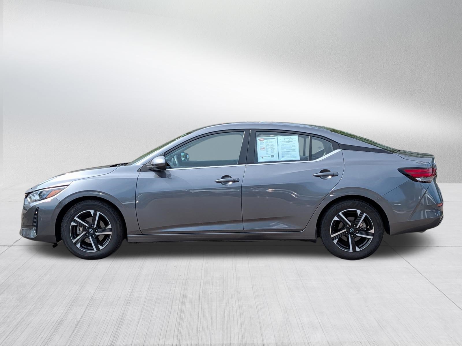 Used 2024 Nissan Sentra SV FWD image 4