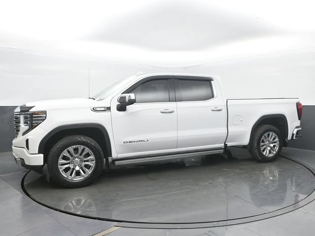 Used 2024 GMC Sierra 1500 Denali w/ Technology Package AWD/4WD image 2