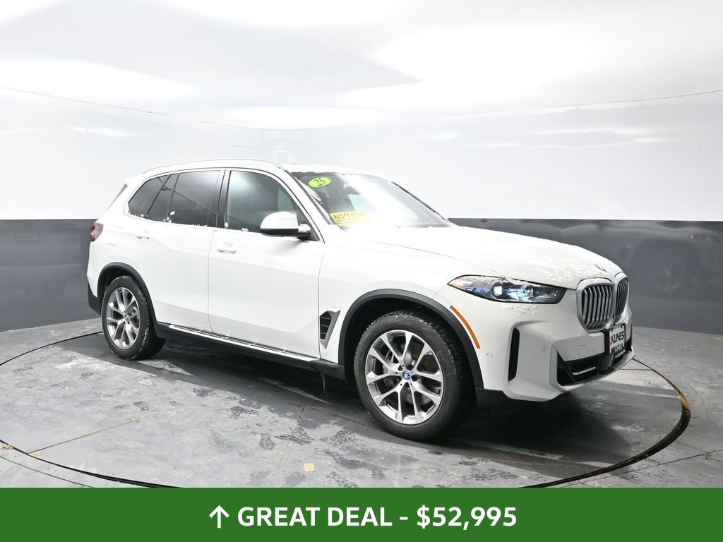 Used 2025 BMW X5 xDrive50e image 5