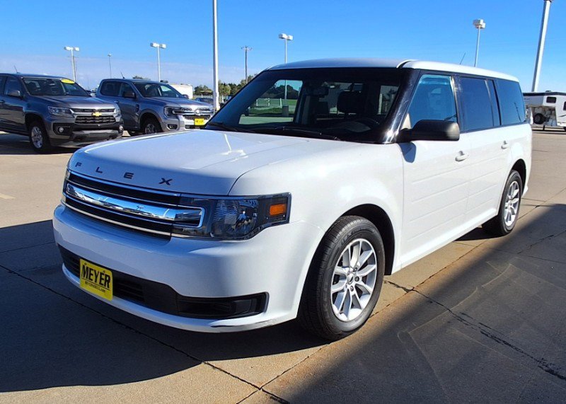Used 2018 Ford Flex SE image 4