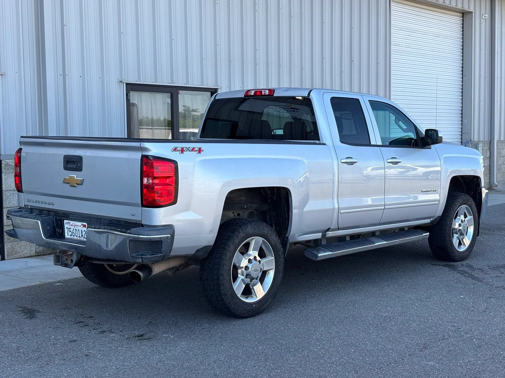 Used 2016 Chevrolet Silverado 2500 LT AWD/4WD image 3