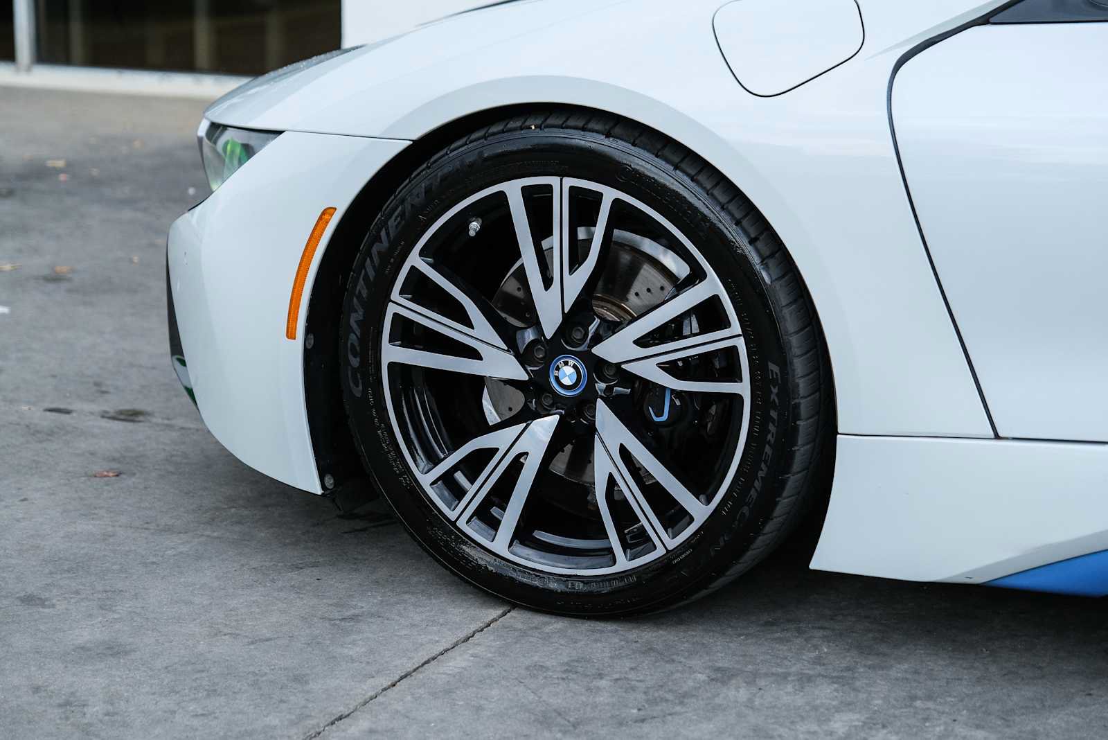 Used 2015 BMW i8 AWD/4WD image 17